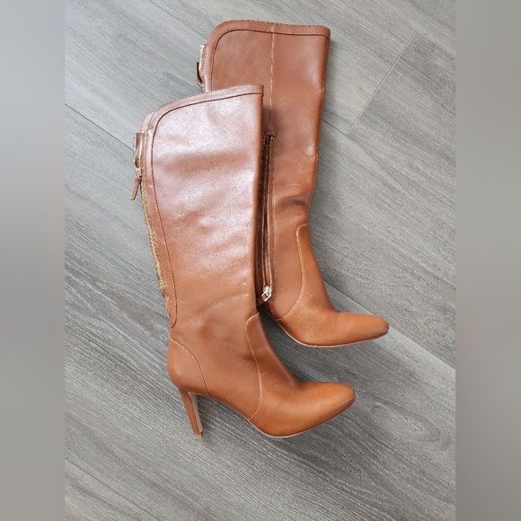 4" Nine West Heeled Boots - EXCELLENT condition - Picture 7 of 9